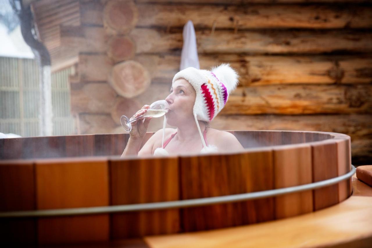 Logis Hotel Restaurant De La Poste Et Spa De Montagne 르본옴므 외부 사진