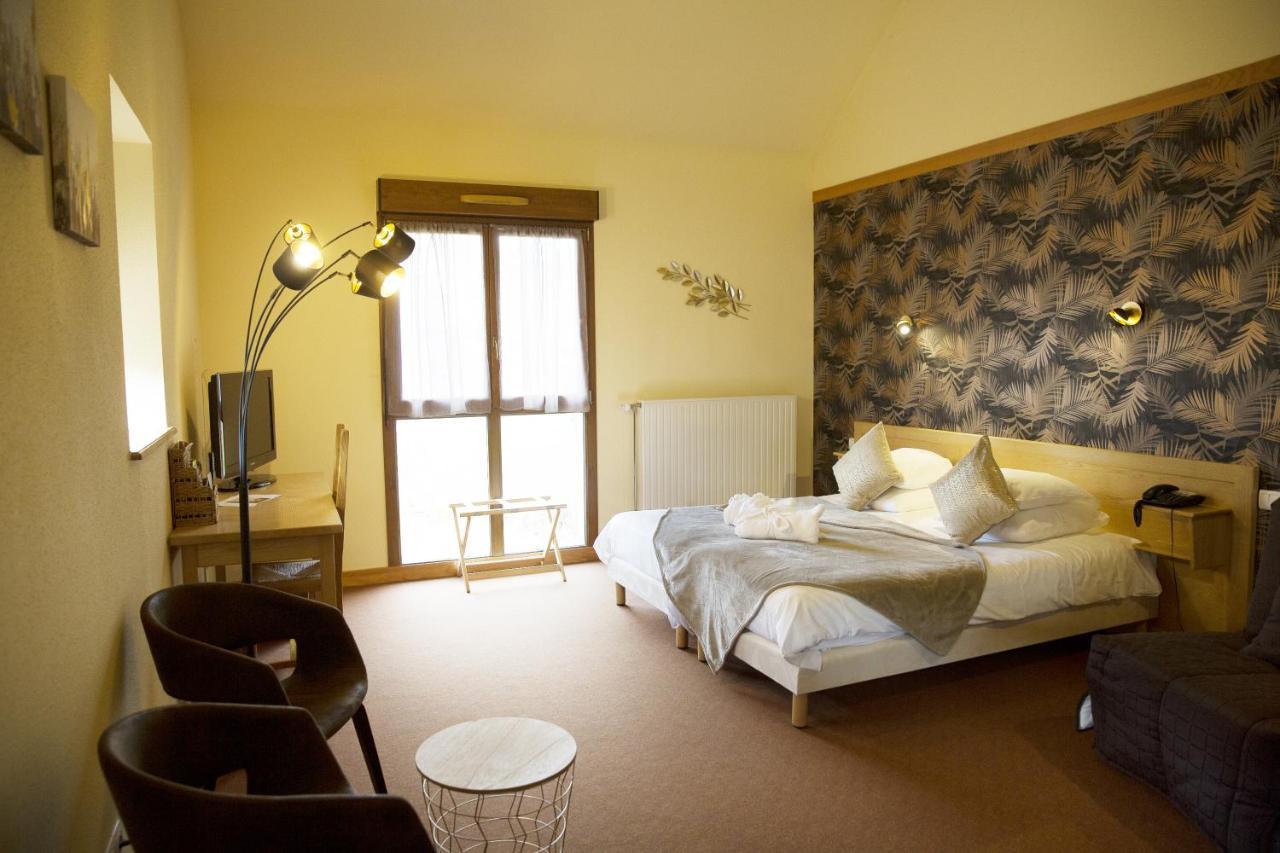 Logis Hotel Restaurant De La Poste Et Spa De Montagne 르본옴므 객실 사진