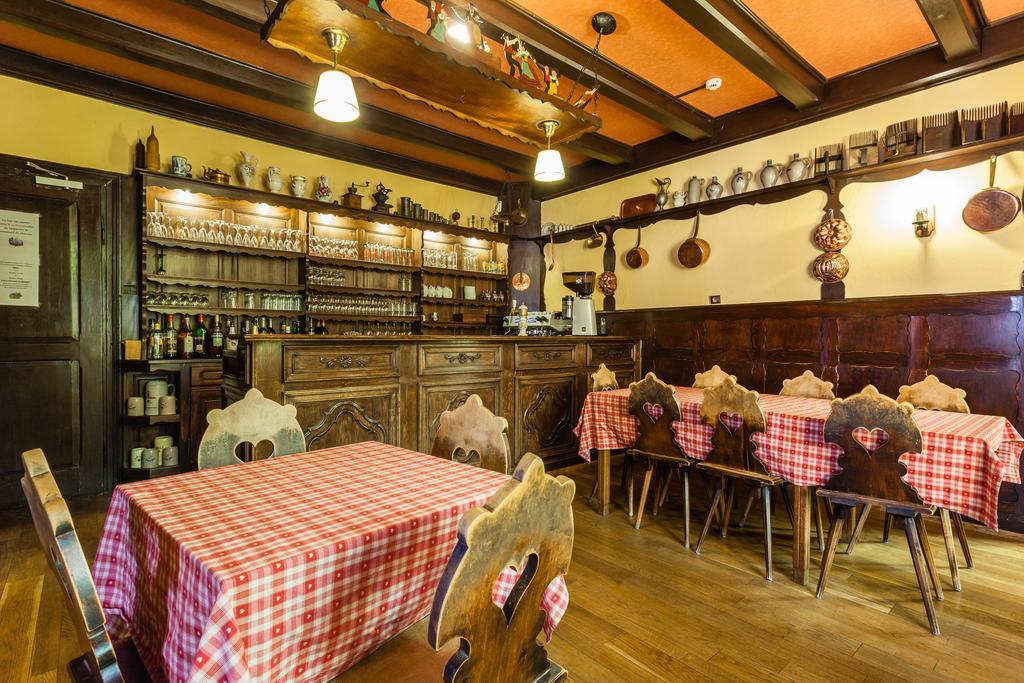 Logis Hotel Restaurant De La Poste Et Spa De Montagne 르본옴므 외부 사진