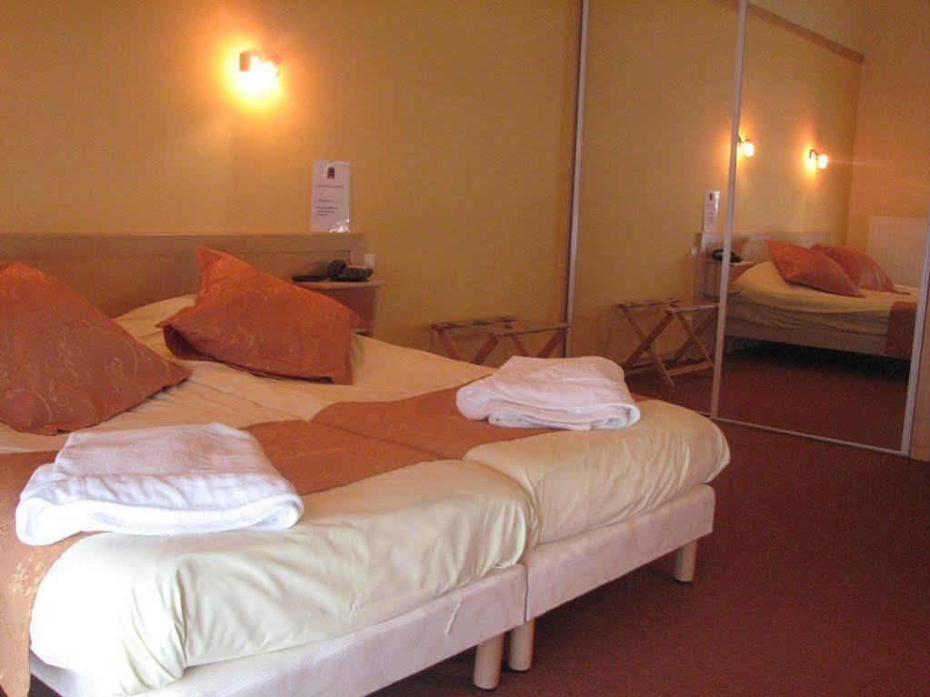 Logis Hotel Restaurant De La Poste Et Spa De Montagne 르본옴므 외부 사진